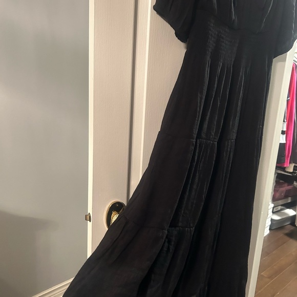 Black align dress with elastic waist, short sleeves and V-neck size L - Picture 3 of 4